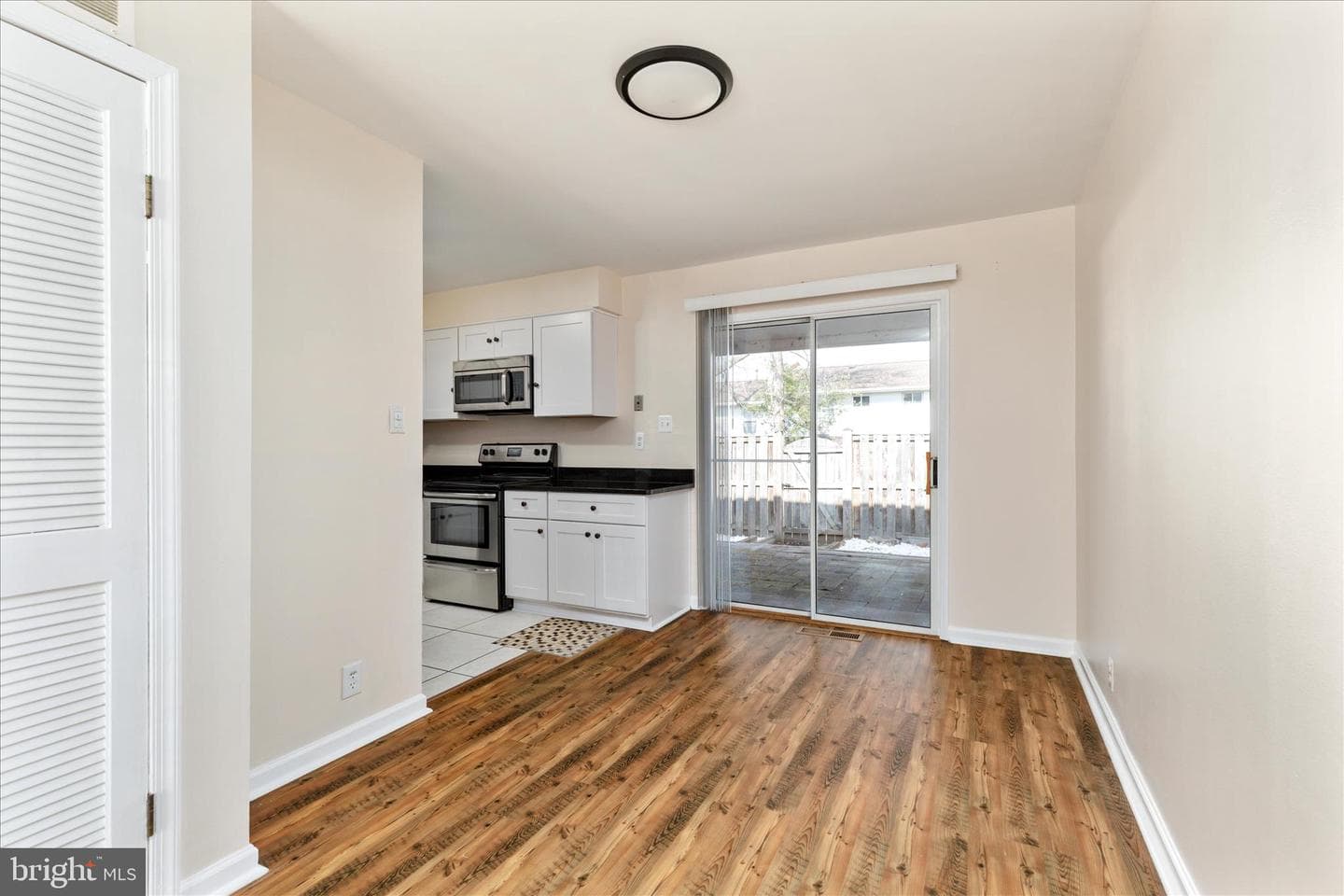 115 N Duke photo 4
