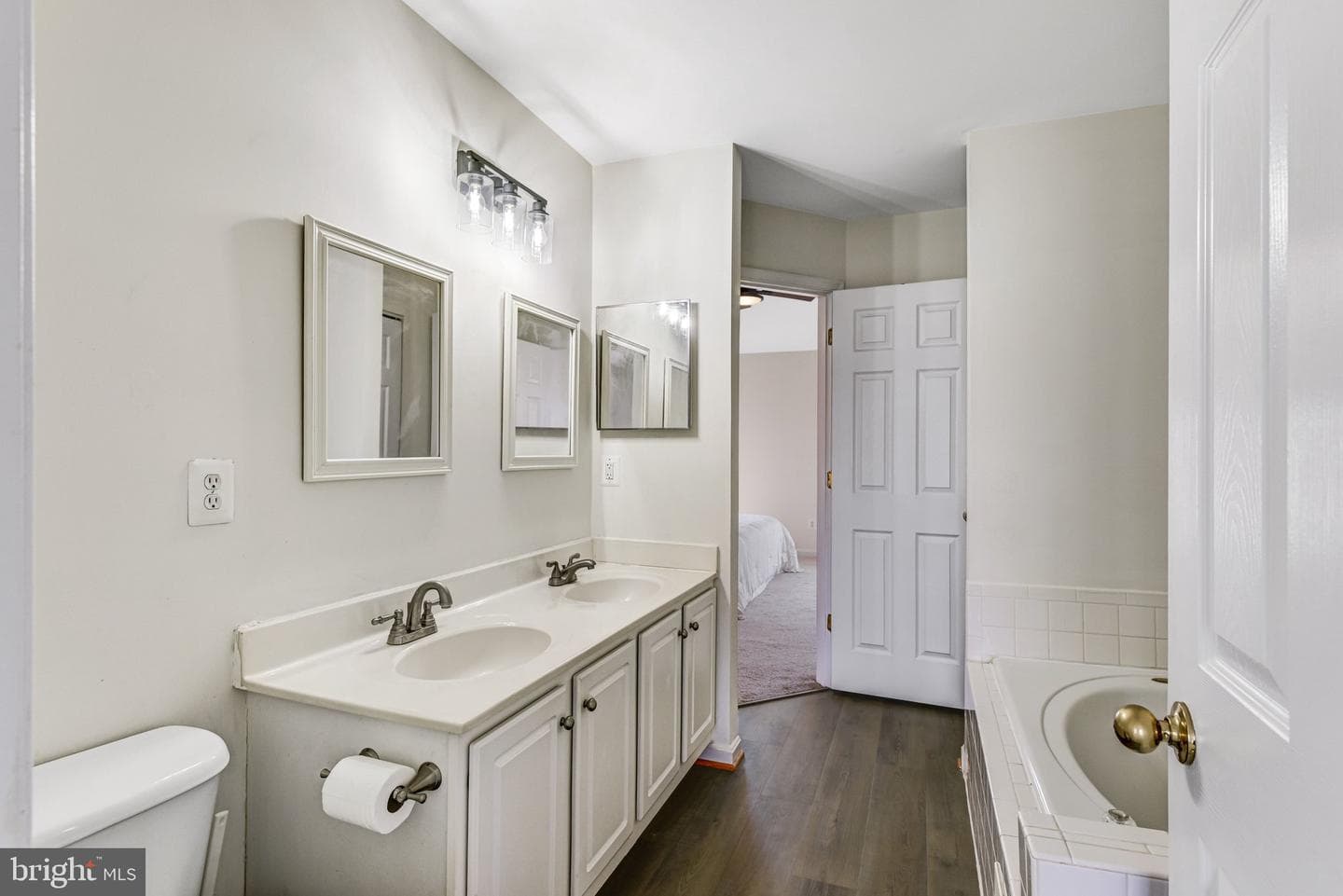 42847 Pilgrim Square photo 23