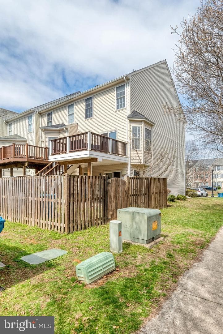 42847 Pilgrim Square photo 30