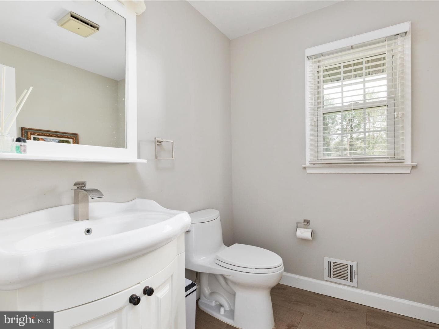 60 N Tavenner Lane photo 14