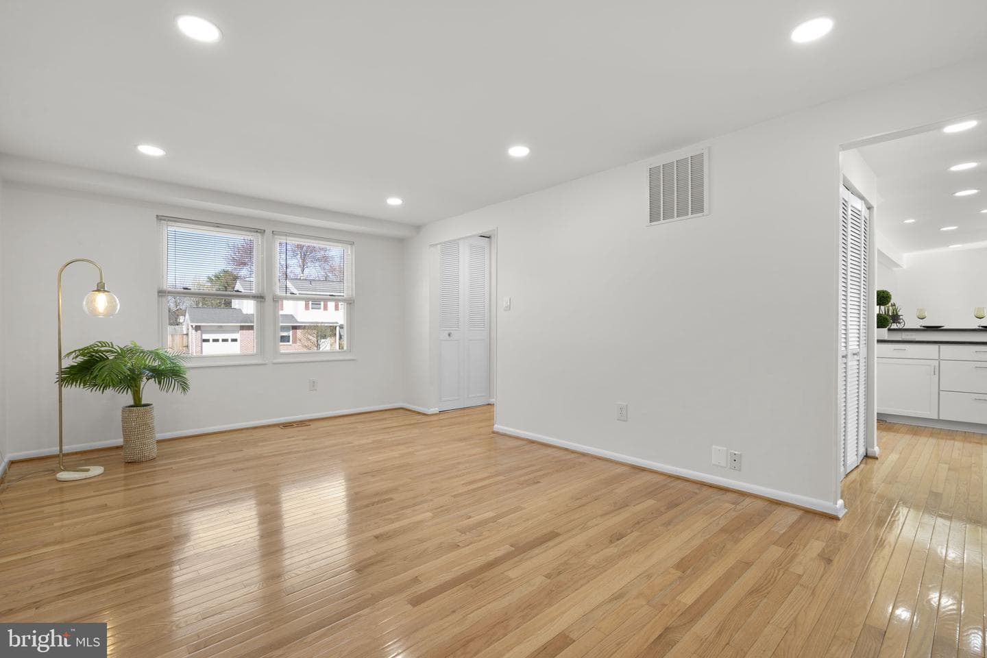 108 N Garfield Road photo 11