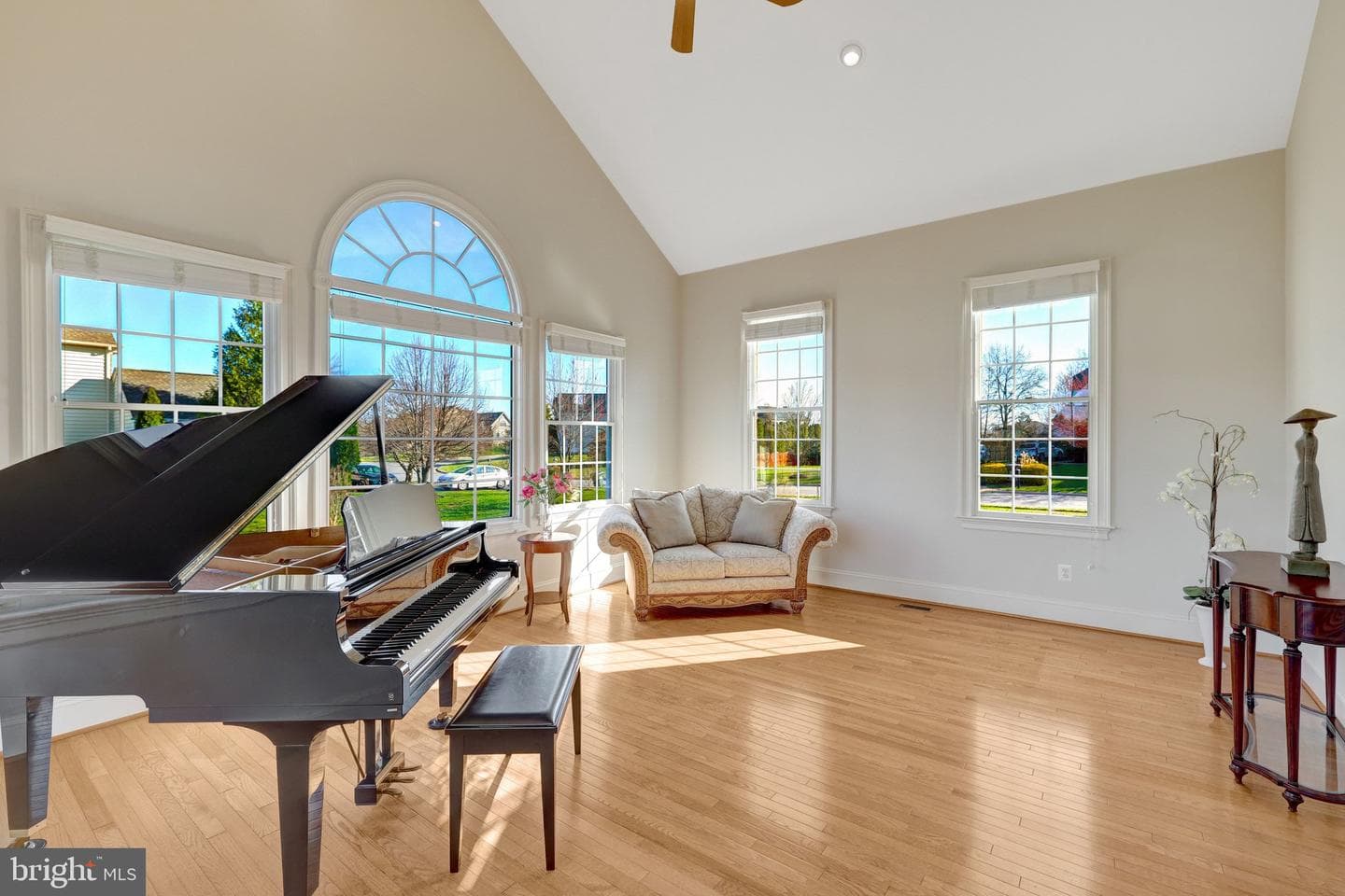 43044 Unison Knoll Circle photo 16
