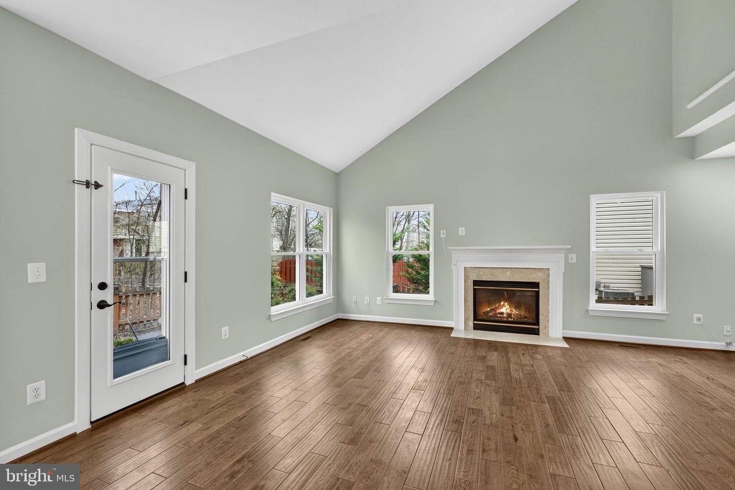 42943 Gotham Way photo 20