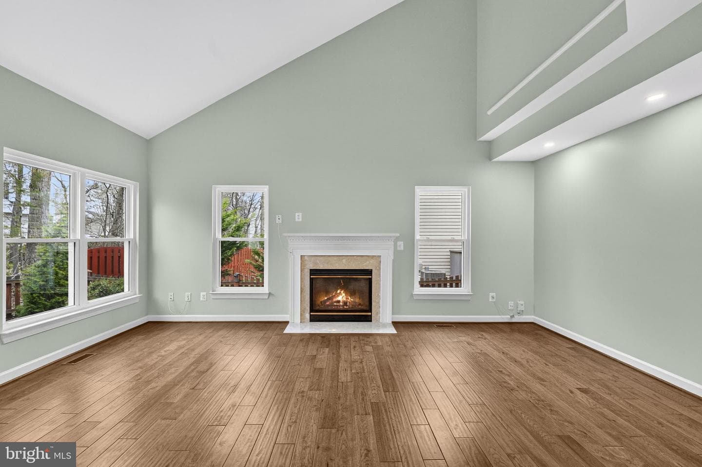42943 Gotham Way photo 22