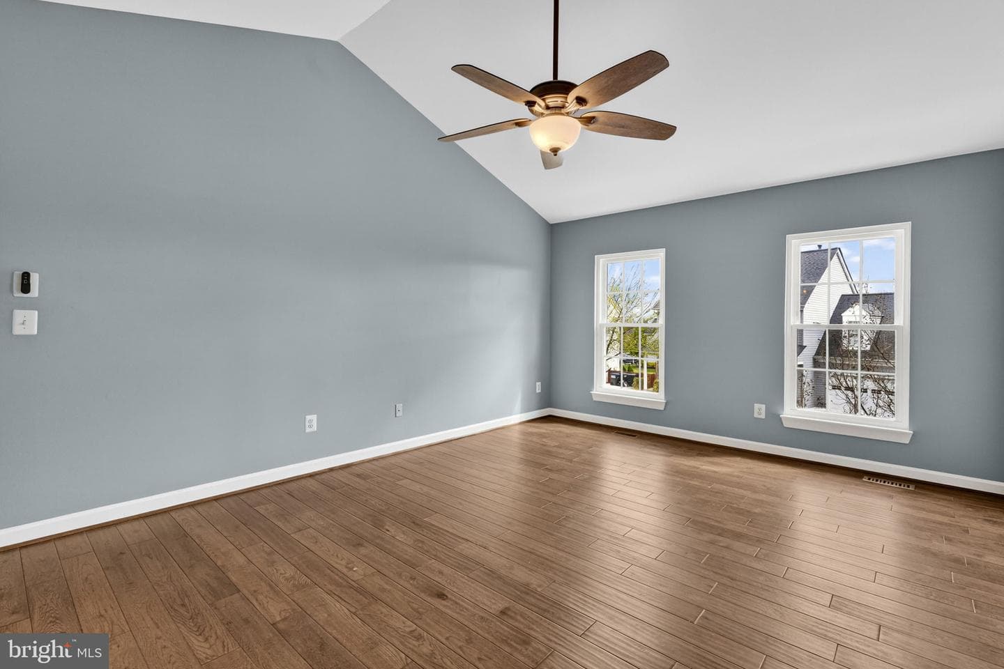 42943 Gotham Way photo 26