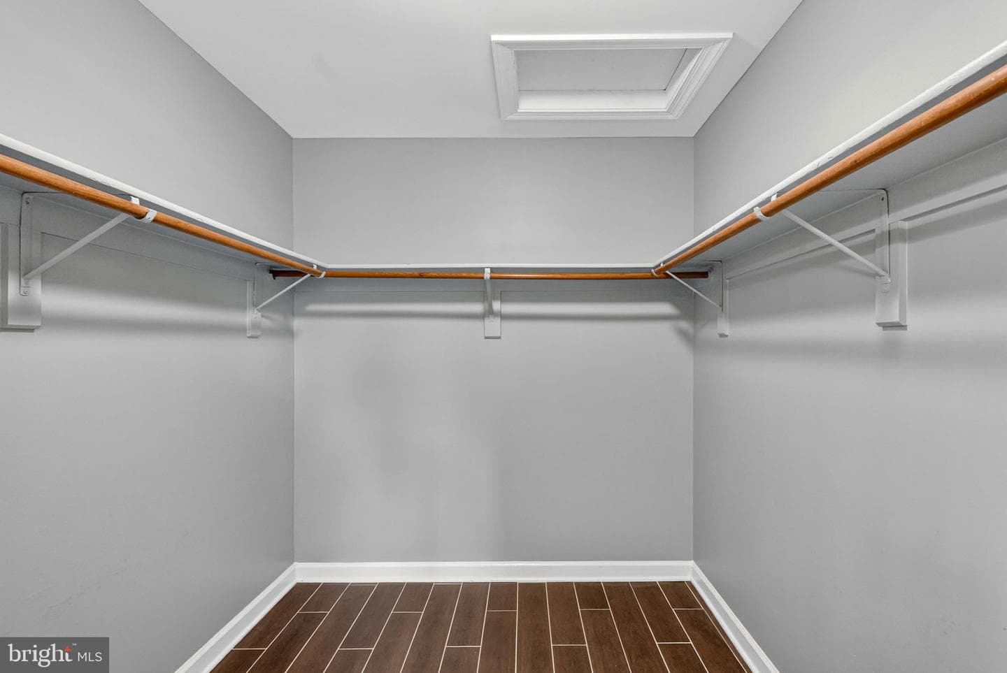 42943 Gotham Way photo 29
