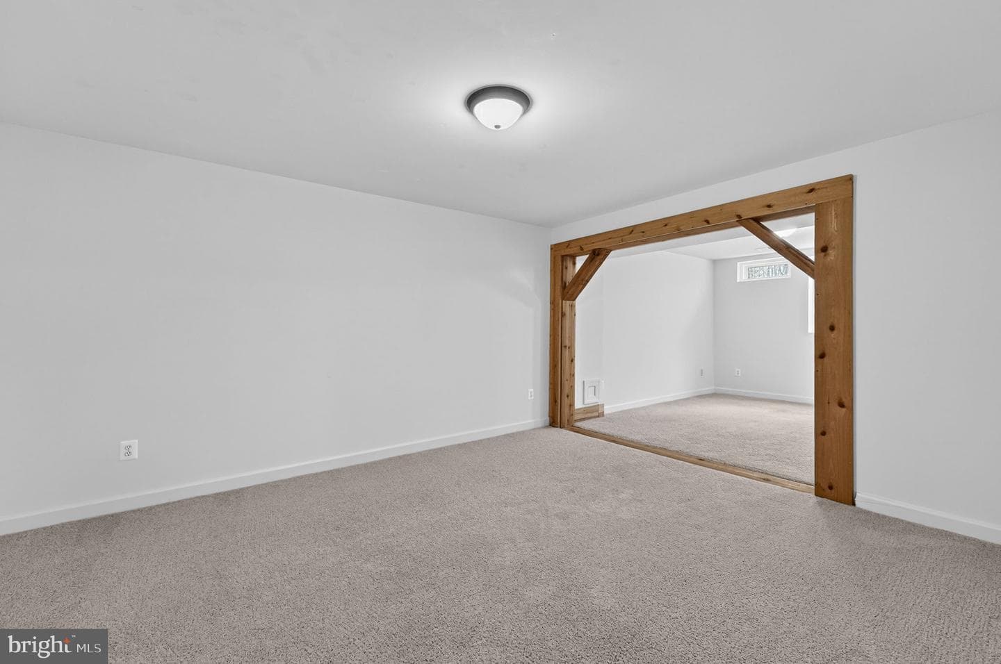 42943 Gotham Way photo 38