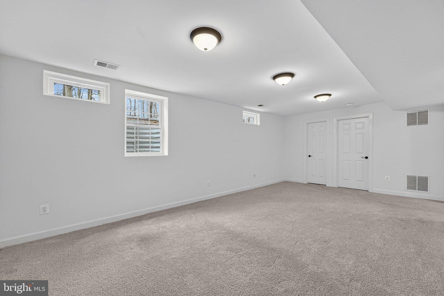 42943 Gotham Way photo 39
