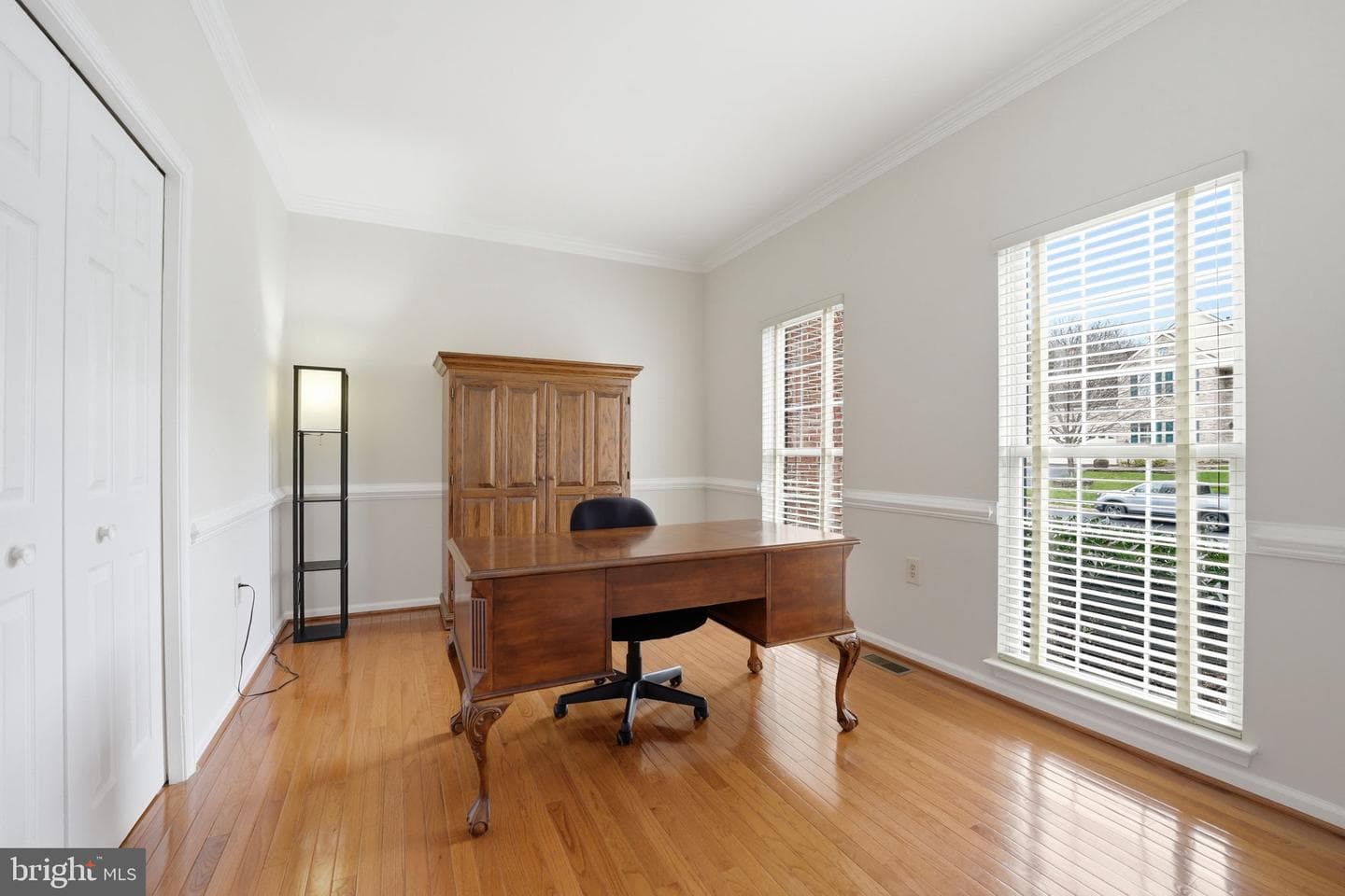 634 Meade Drive SW photo 4