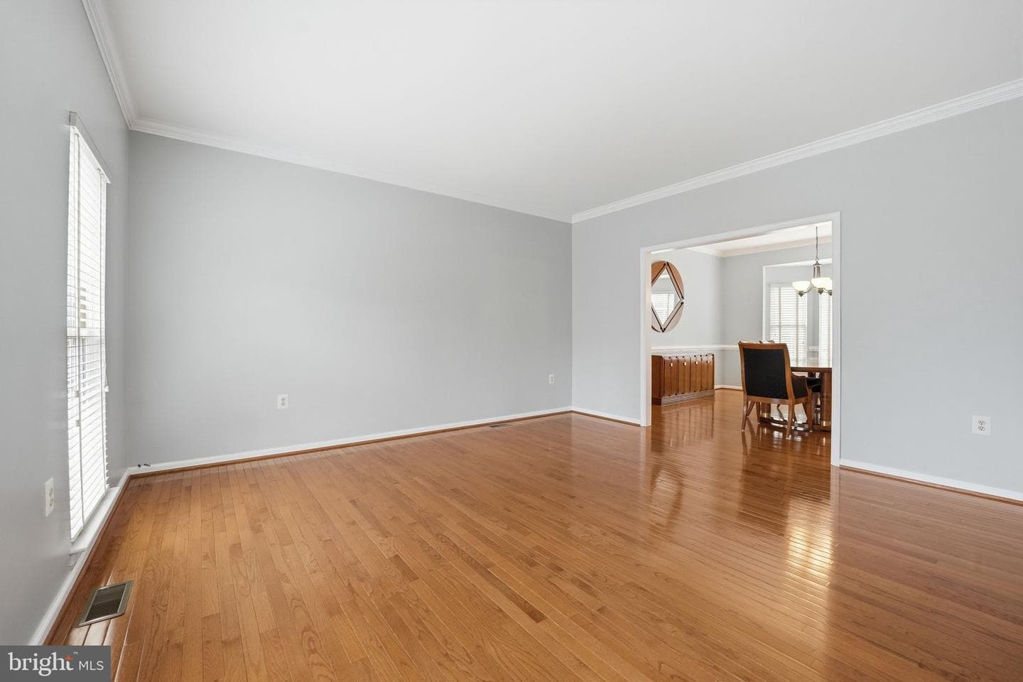 634 Meade Drive SW photo 5