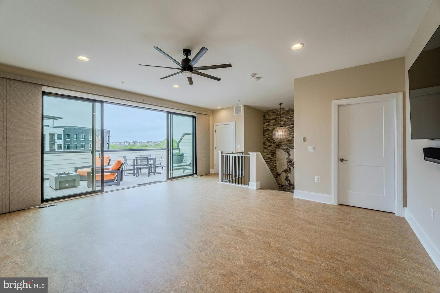 44665 Brushton Terrace photo 57