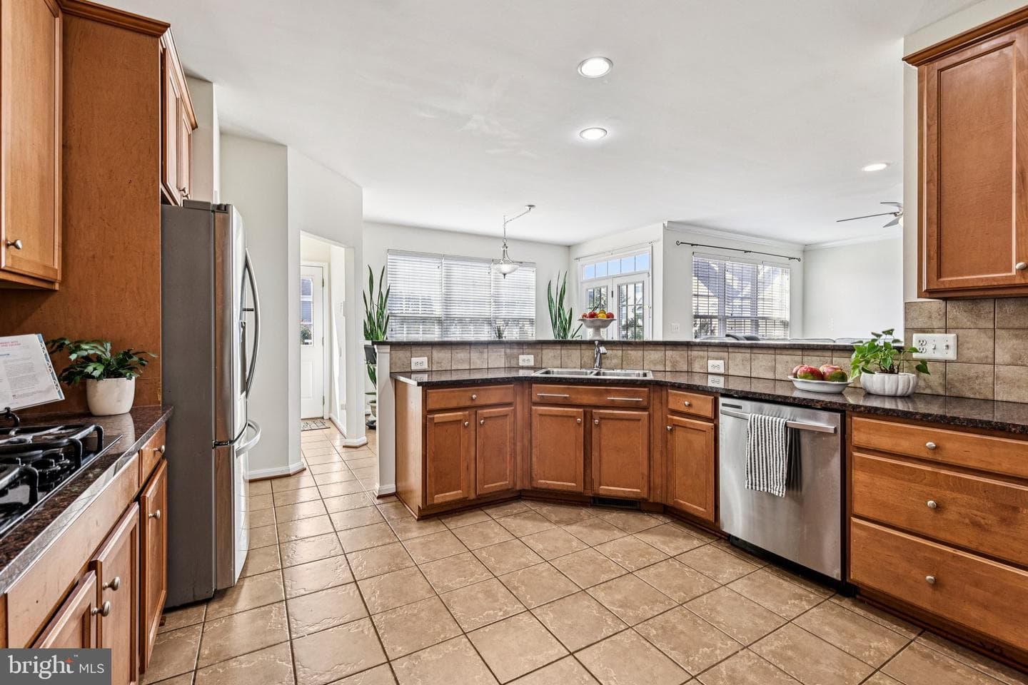 43169 Eleni Street photo 14