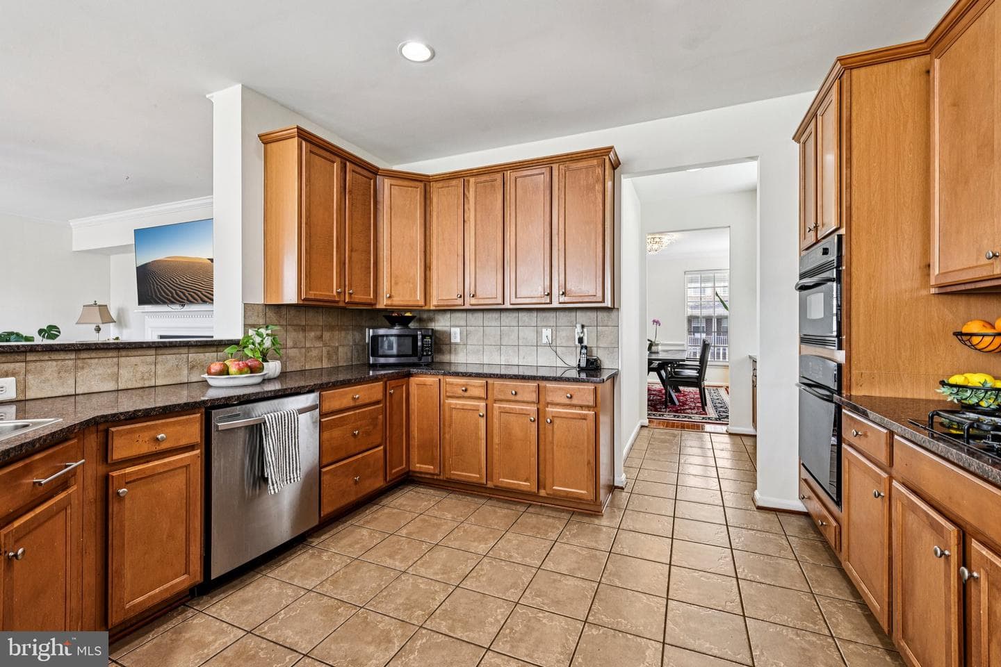 43169 Eleni Street photo 15
