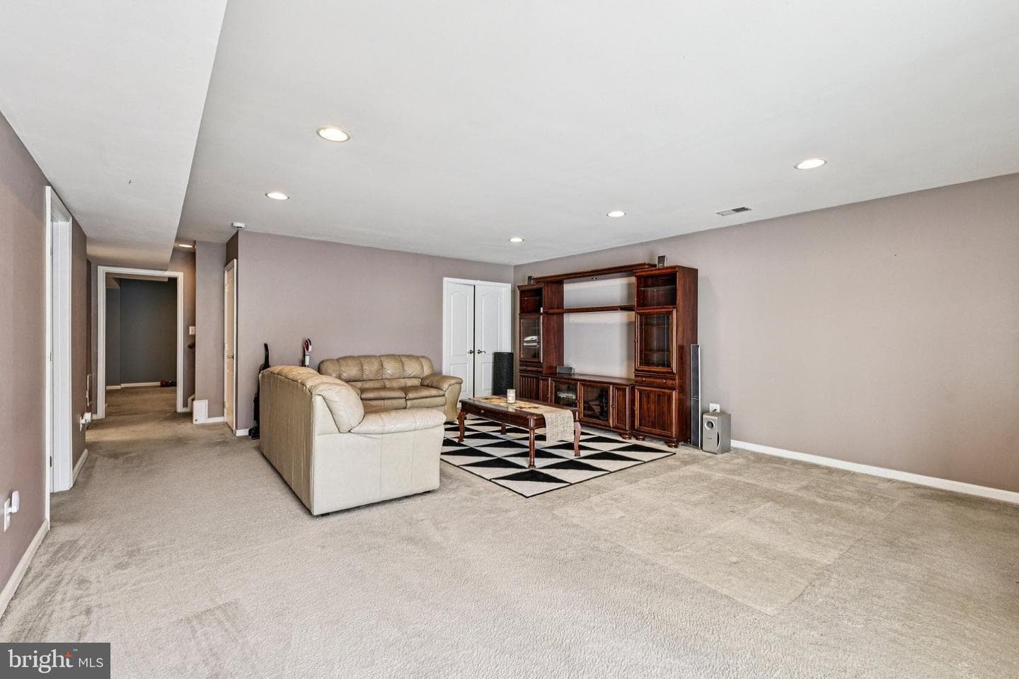 43169 Eleni Street photo 41