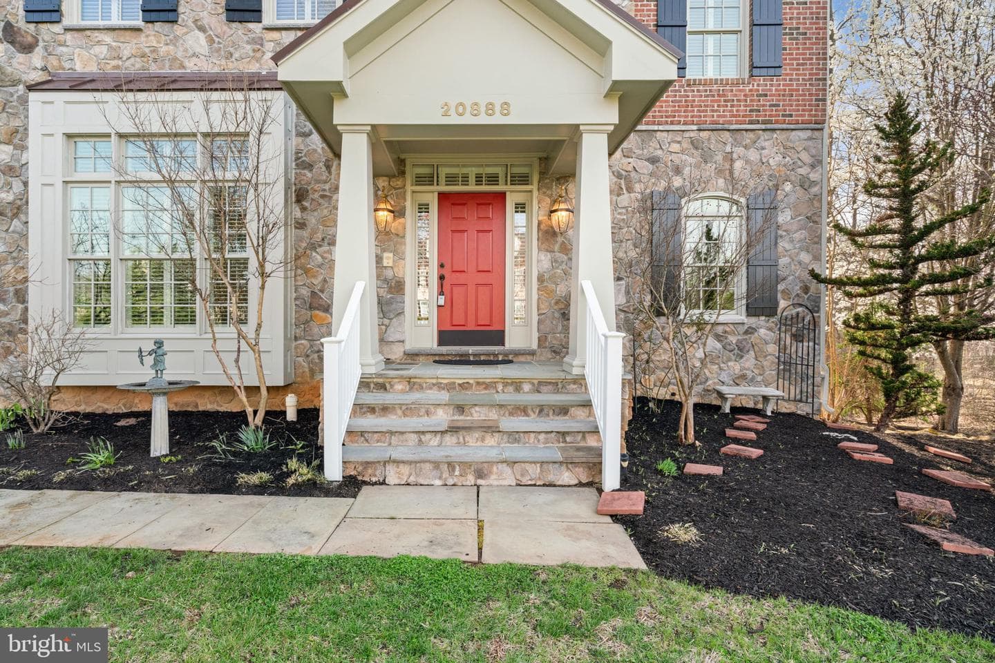 20888 Eckbo Drive photo 4