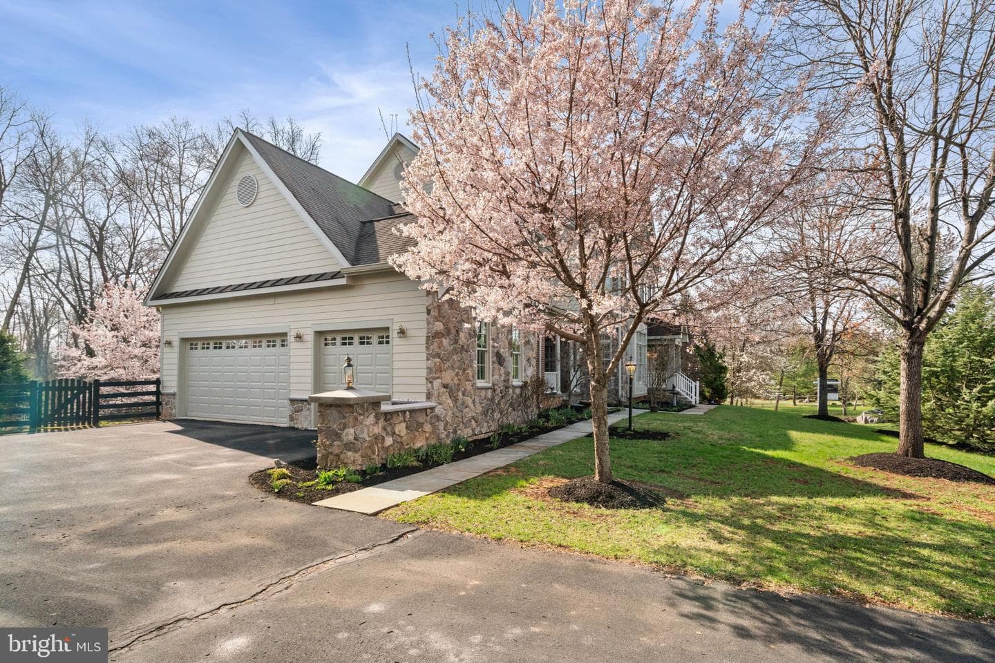 20888 Eckbo Drive photo 7