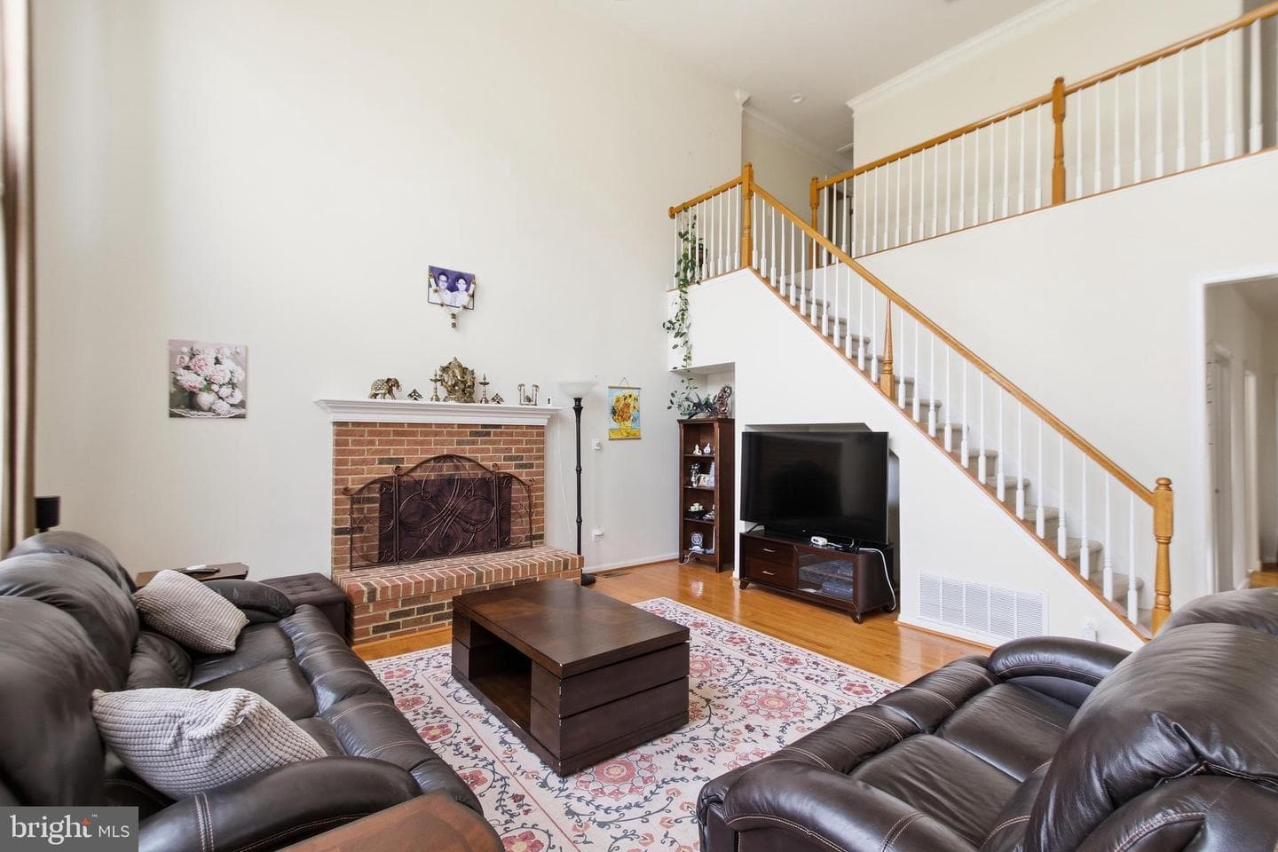 43679 Lucketts Bridge Circle photo 14