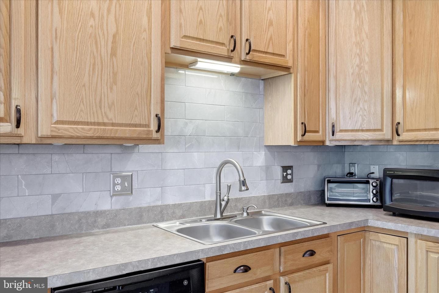 405 Leeds Ridge Court photo 13