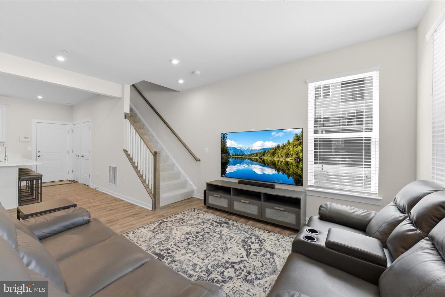 44625 Wolfhound Square photo 13