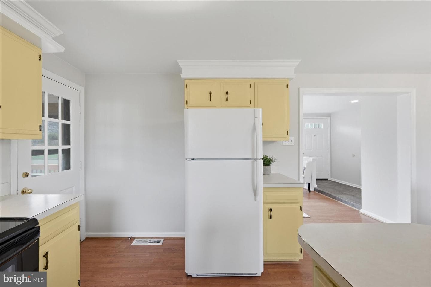 126 Applewood Court photo 12