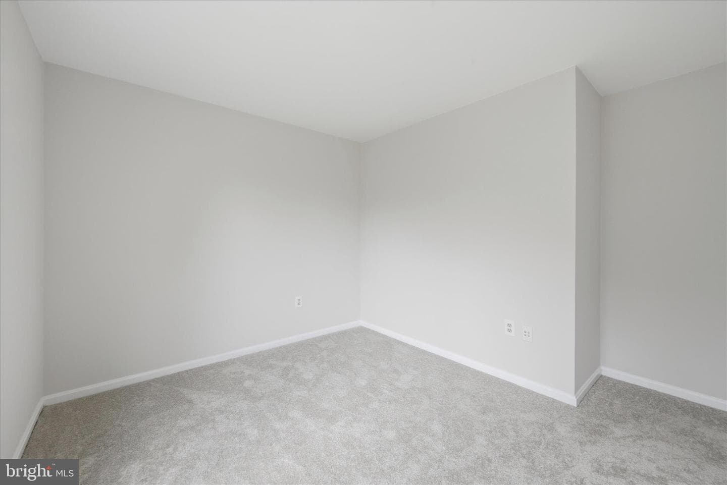 126 Applewood Court photo 25