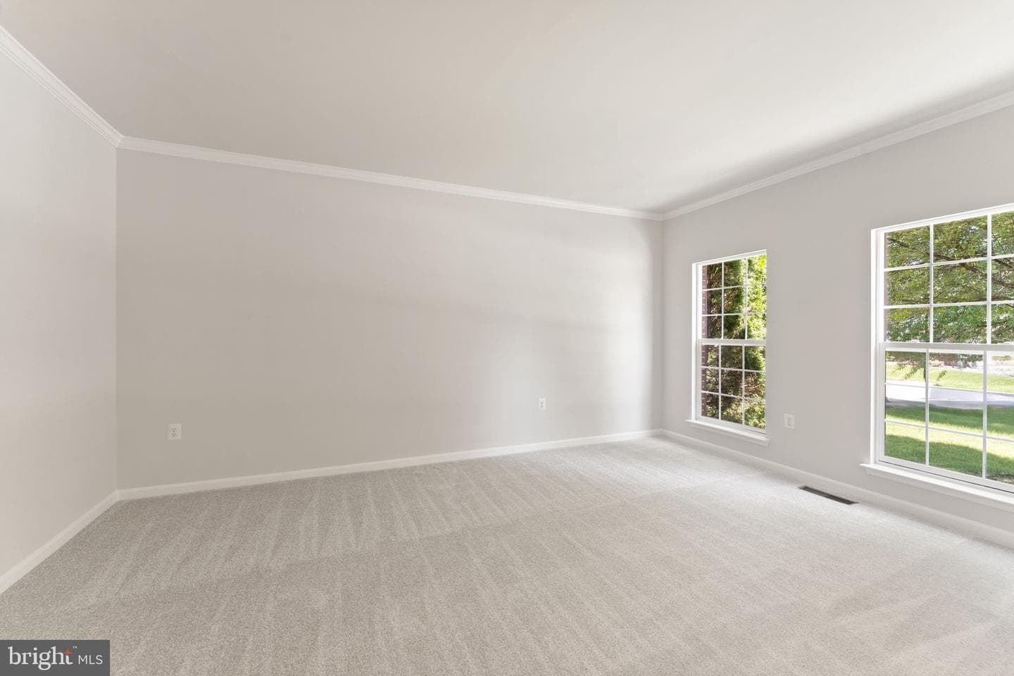 103 Bournville Court SE photo 10