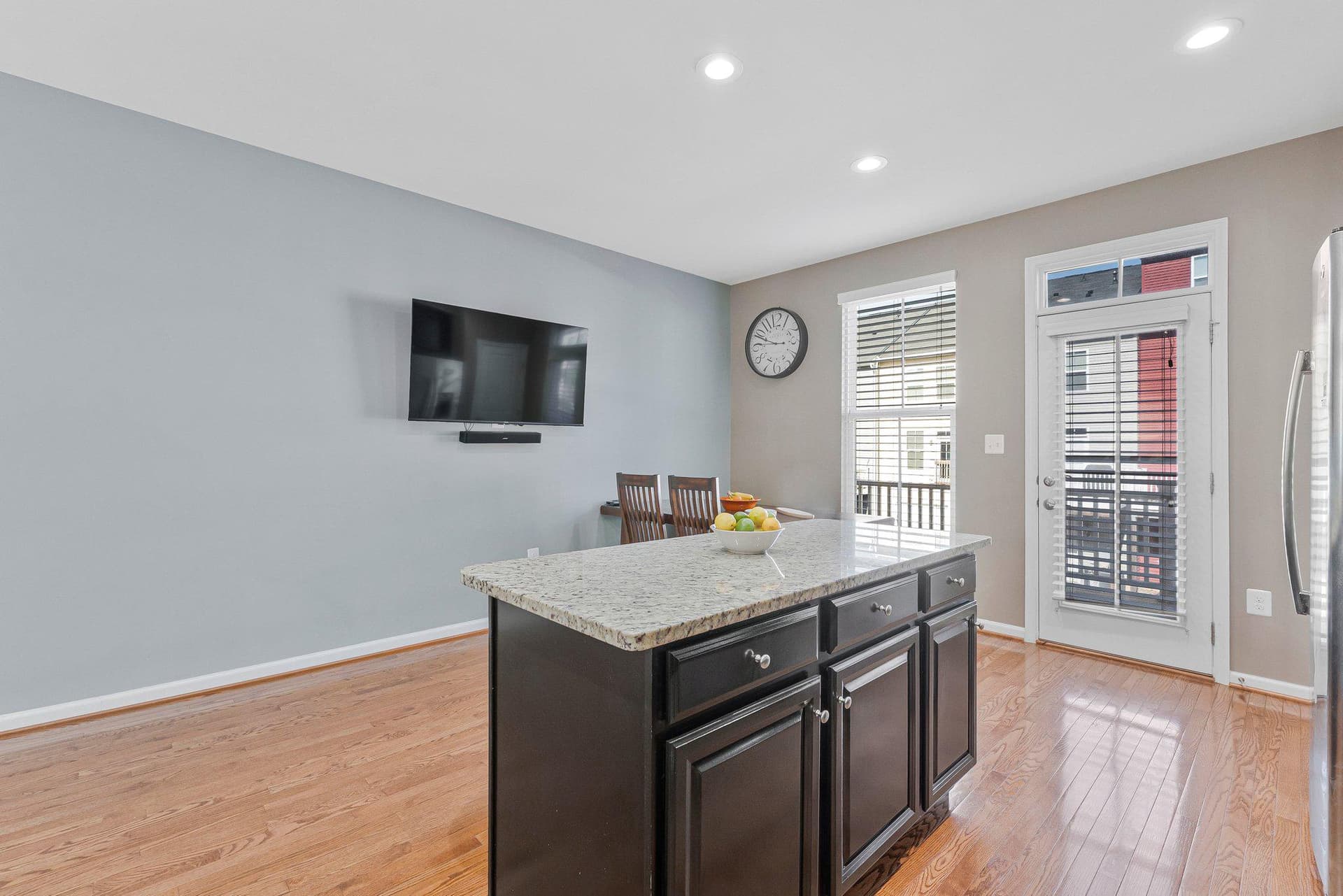 24977 Coats Square photo 10