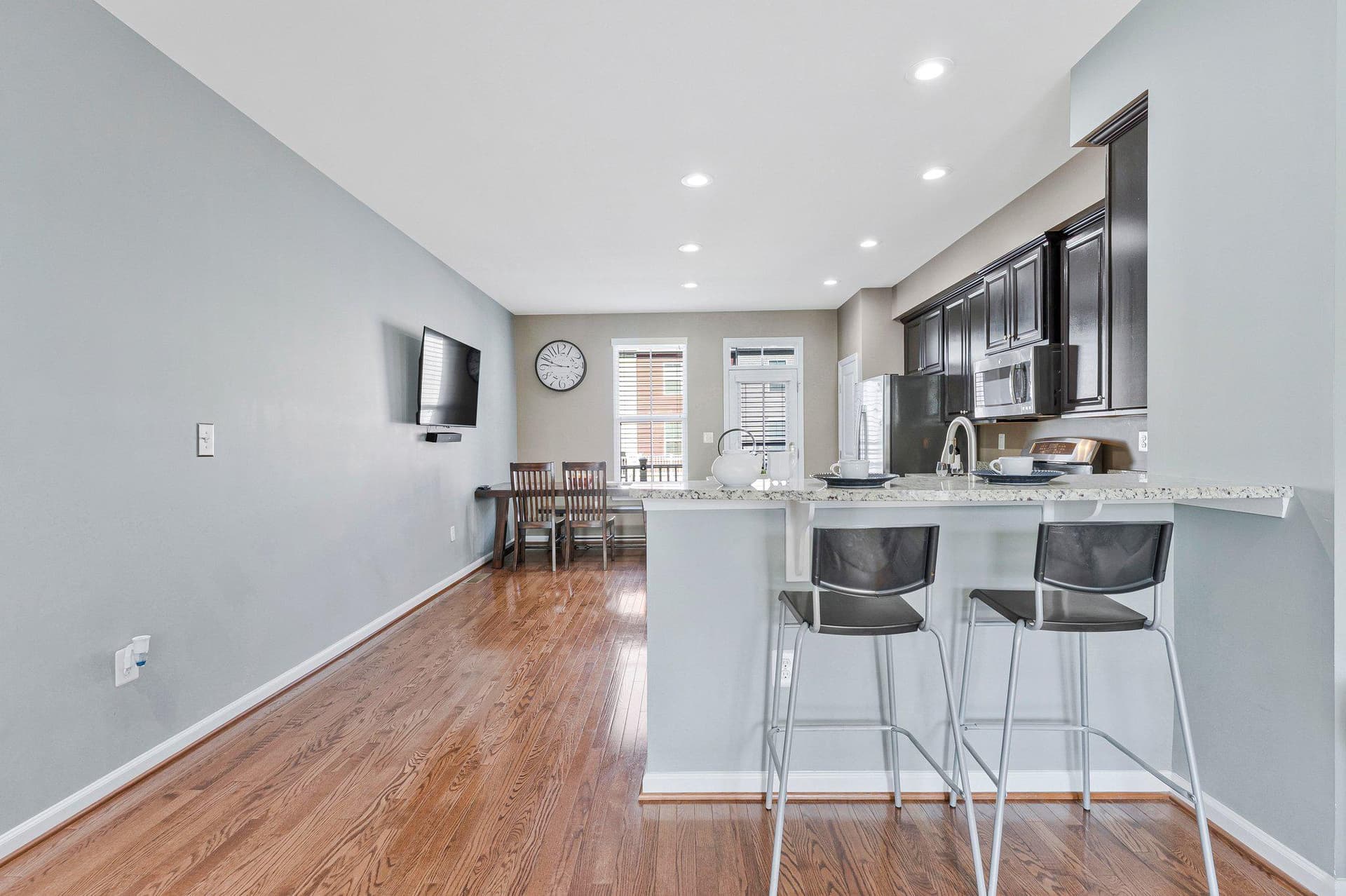 24977 Coats Square photo 9