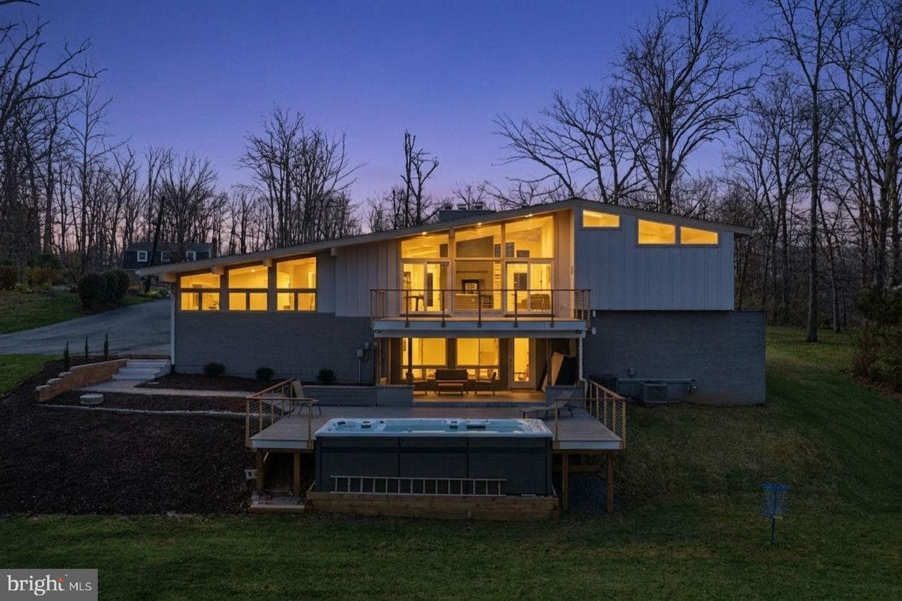 122 Lake Drive