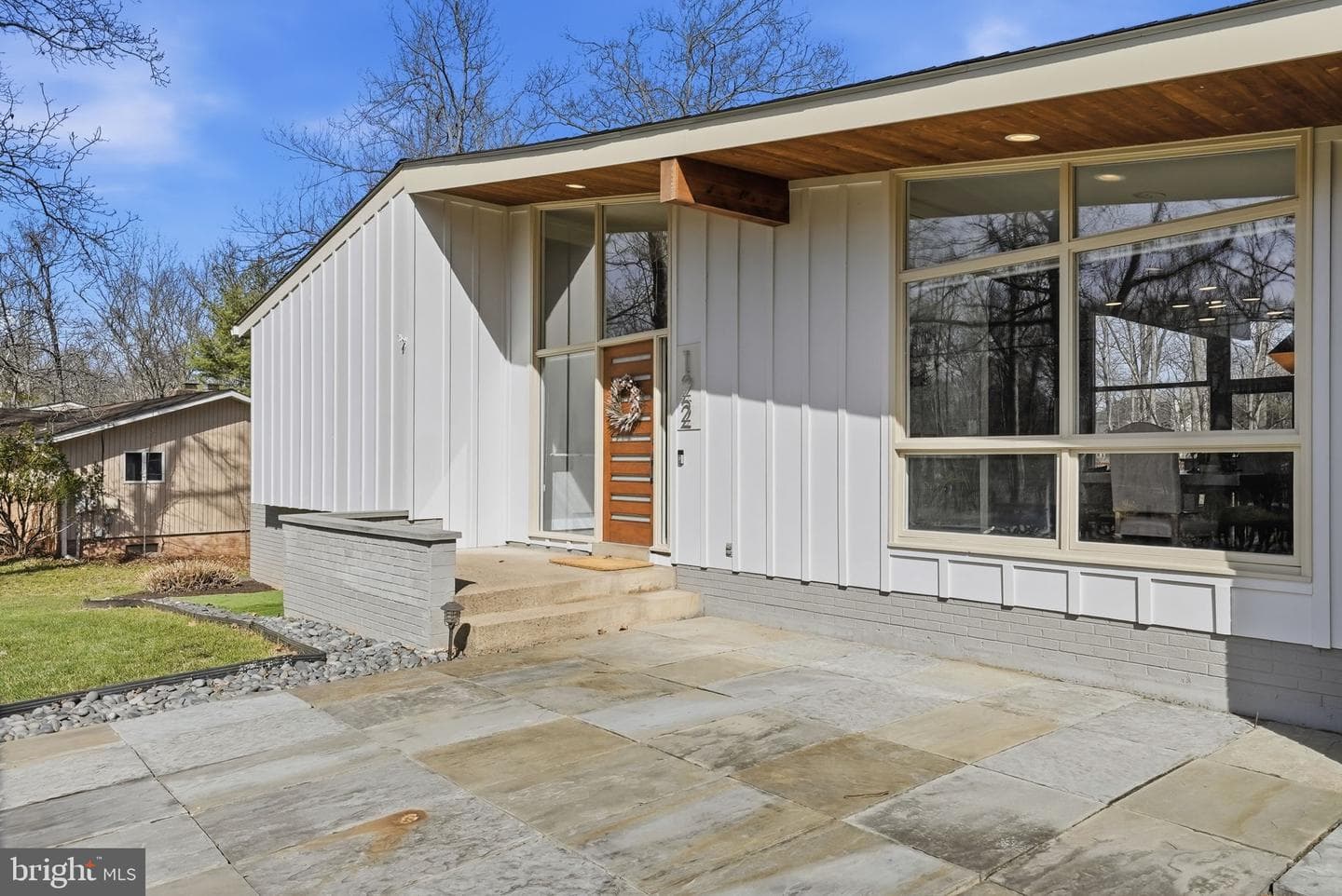 122 Lake Drive photo 4