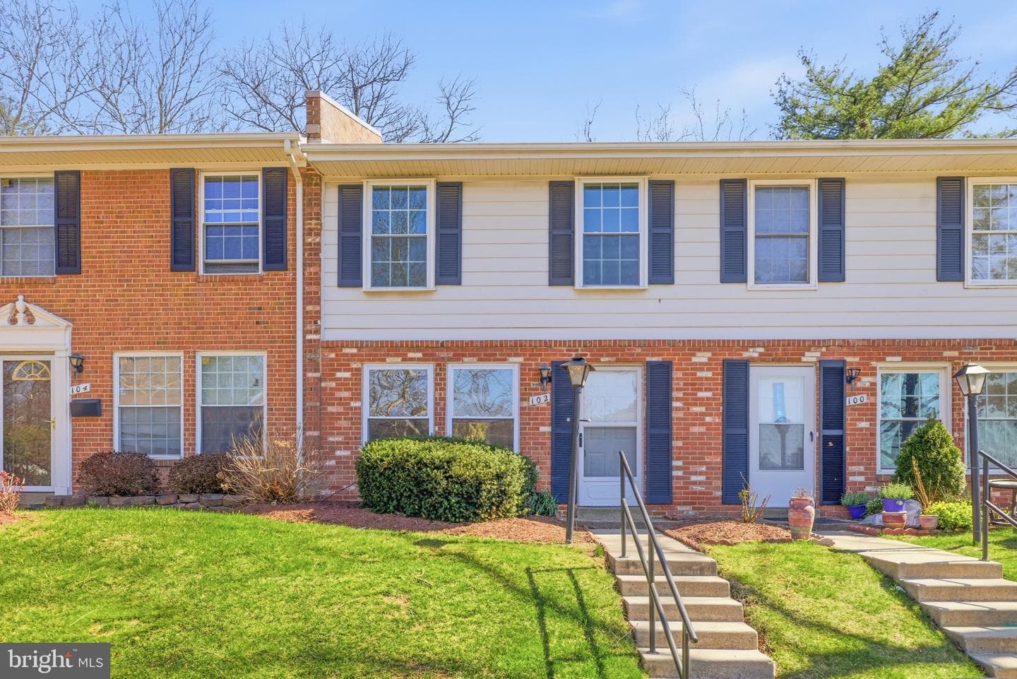 102 N Duke Drive photo 3