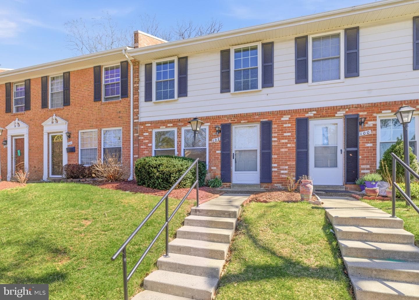 102 N Duke Drive photo 4