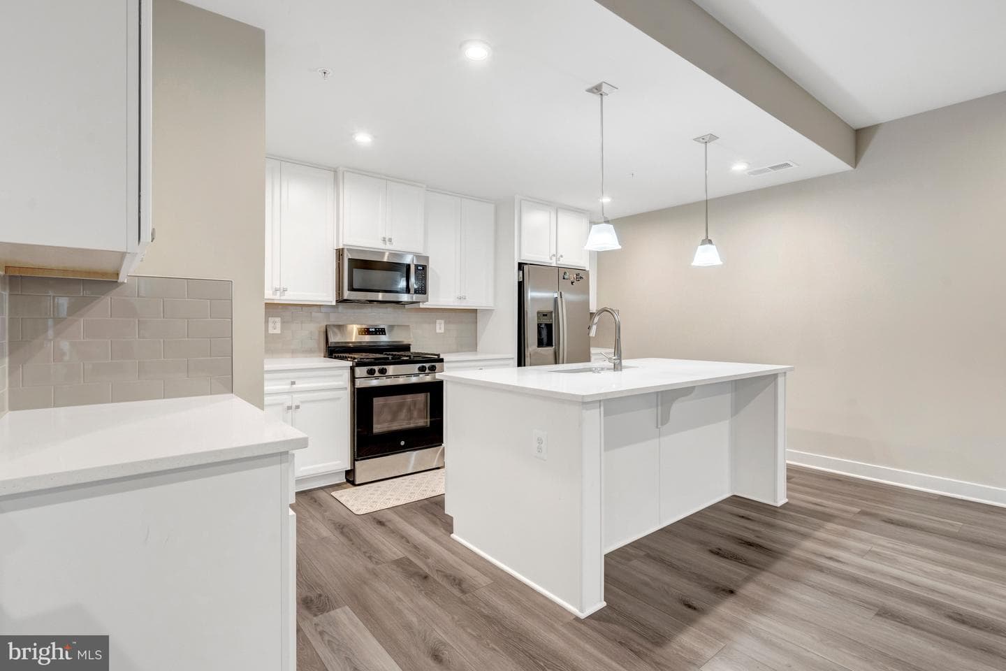 42558 Invergordon Terrace photo 14