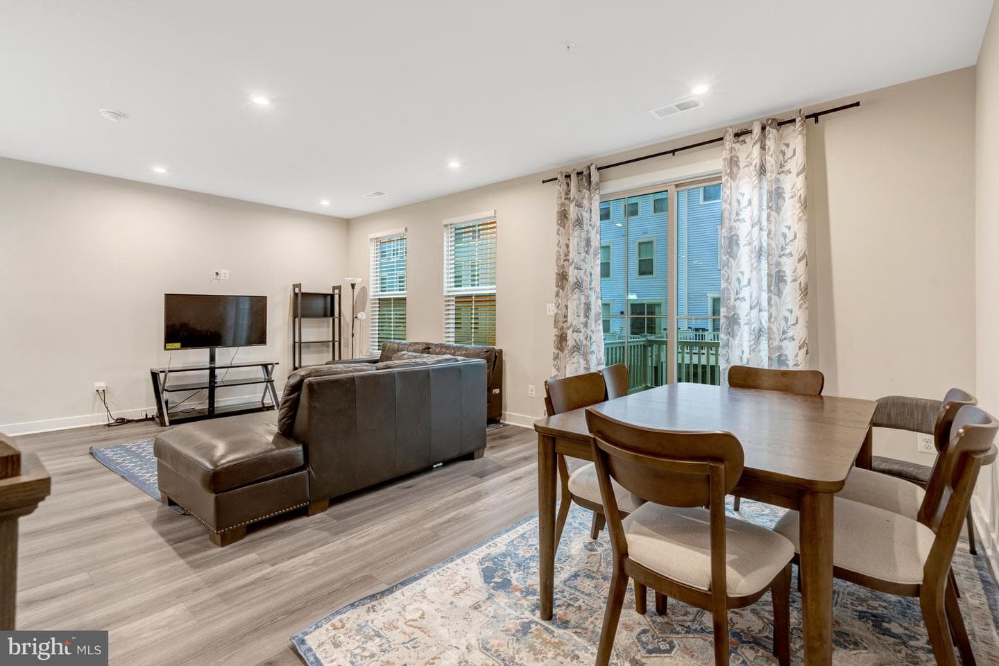42558 Invergordon Terrace photo 9