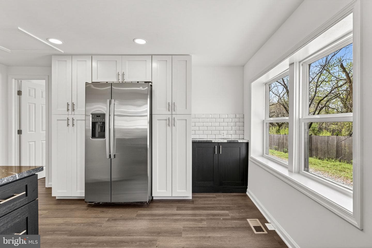 16920 Oliver Street photo 20