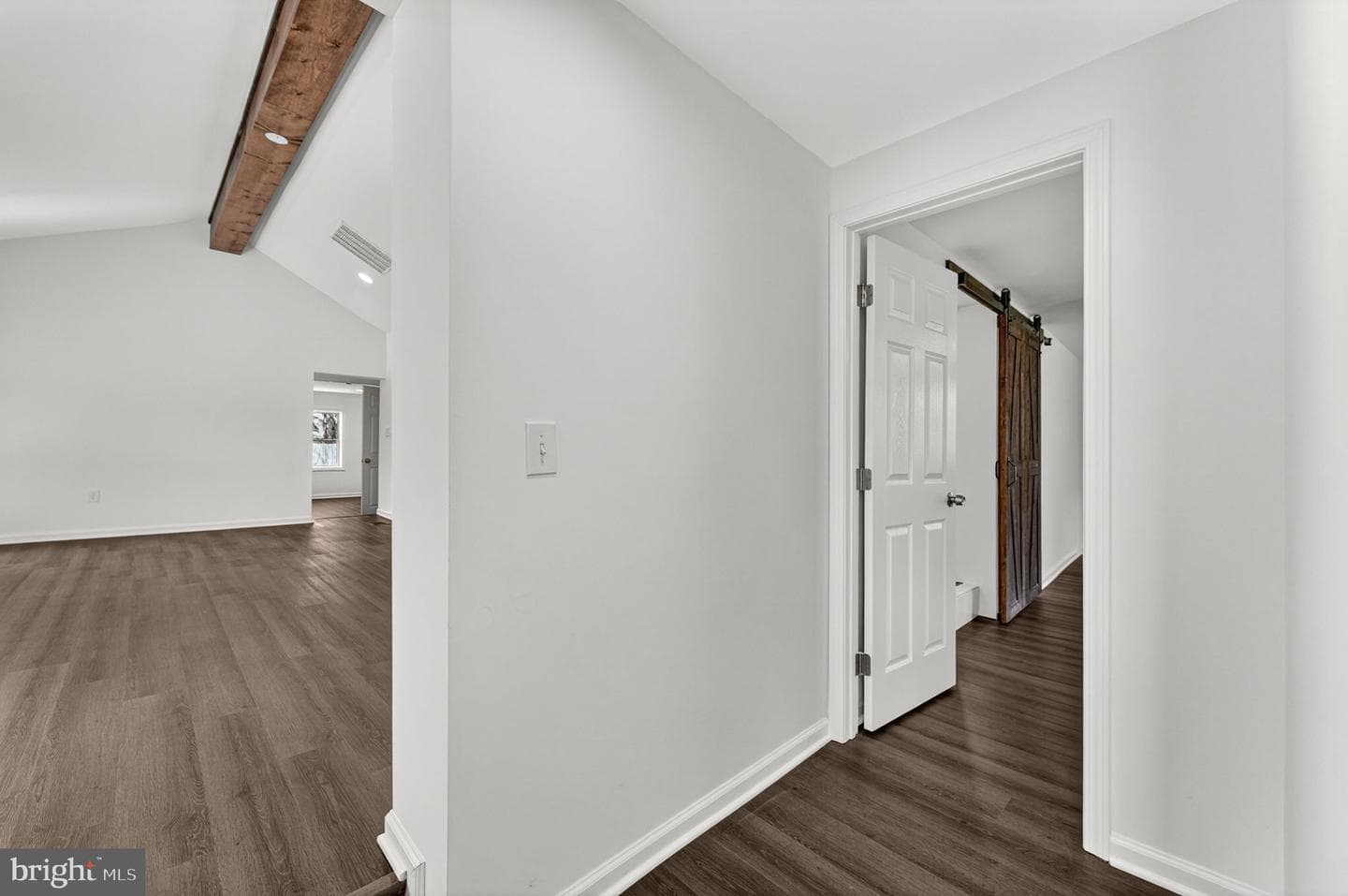 16920 Oliver Street photo 35