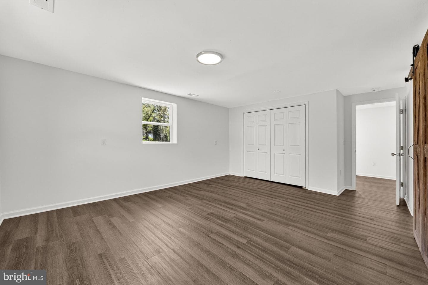 16920 Oliver Street photo 39