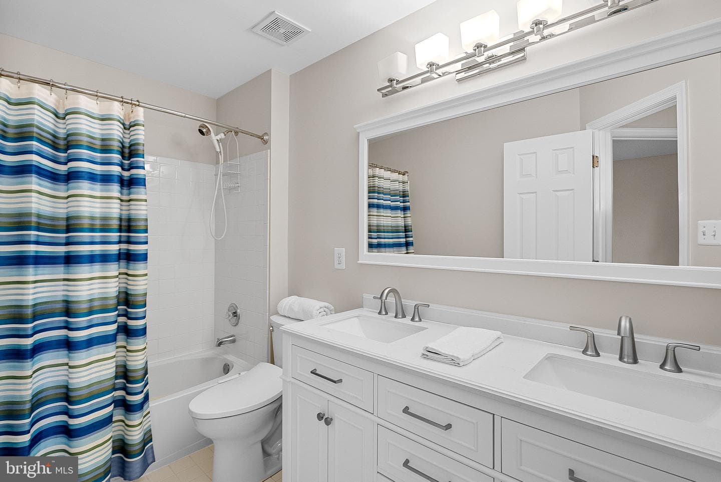 42750 Hollowind Court photo 44