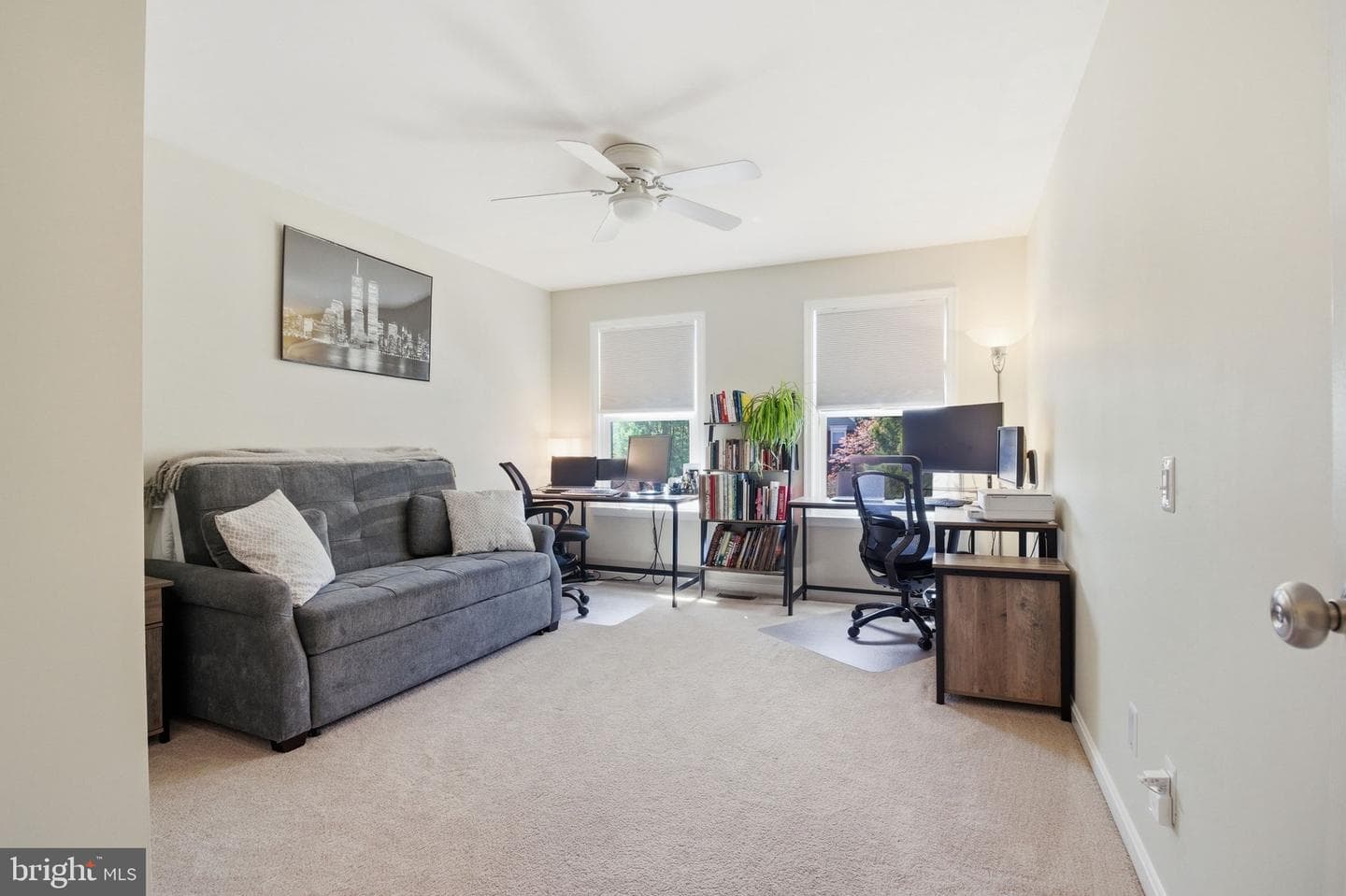 604 Longfellow Drive NE photo 30