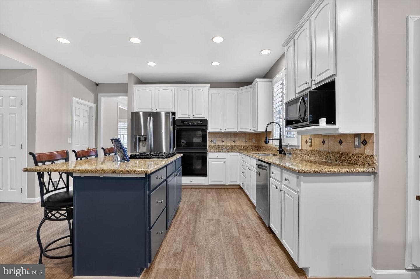 22817 Portico Place photo 14