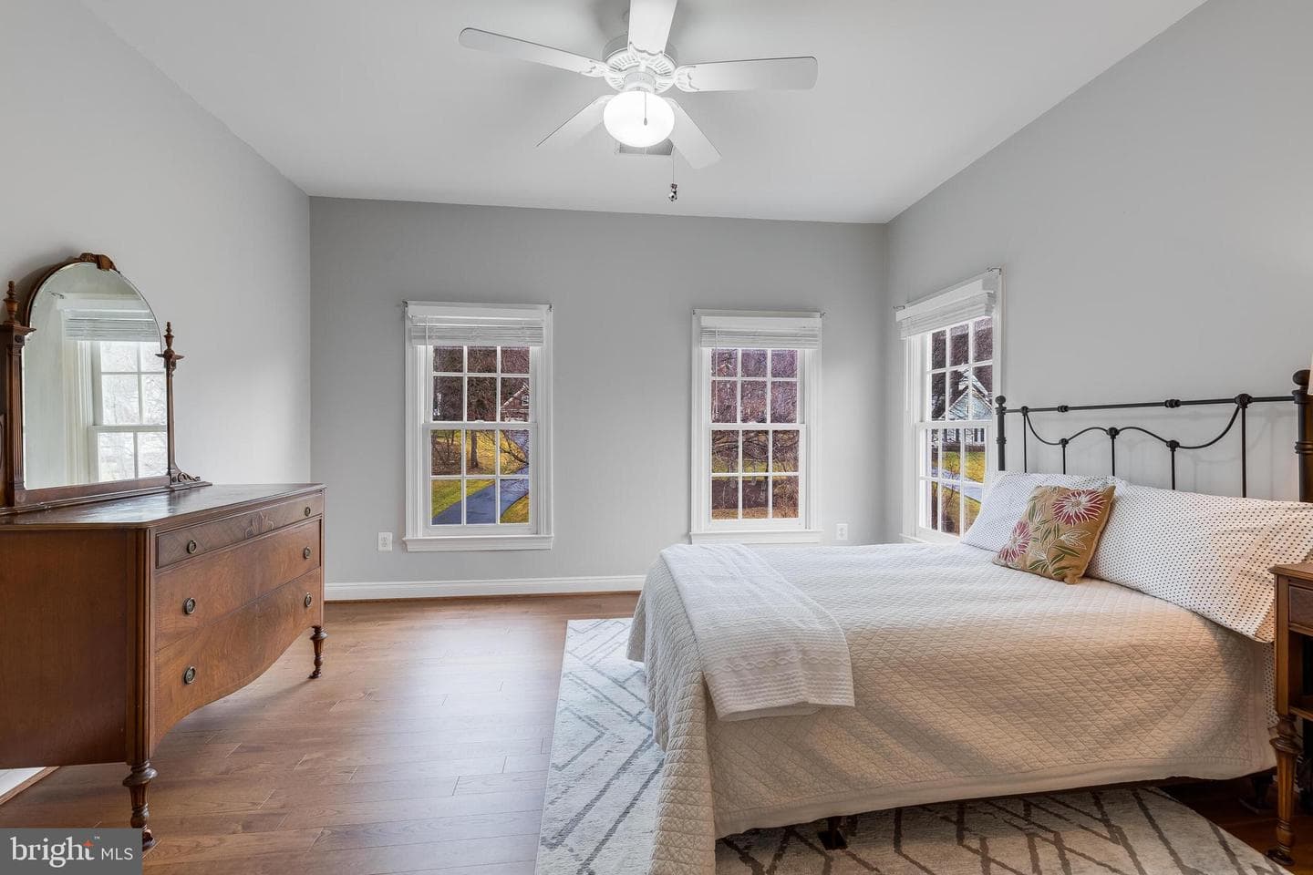 1181 Hawling Place SW photo 39