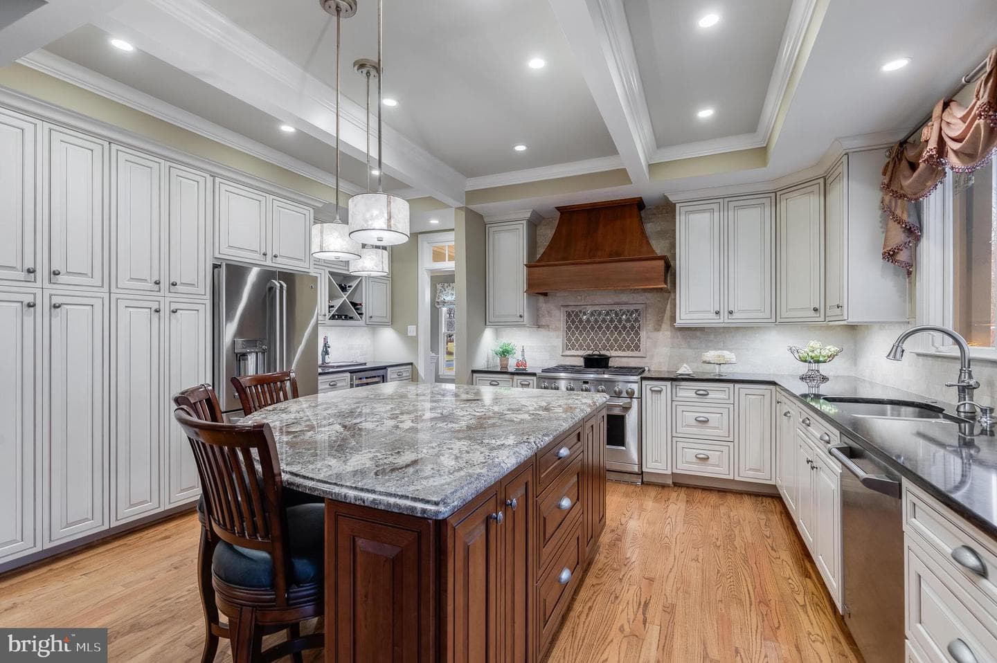 1181 Hawling Place SW photo 8