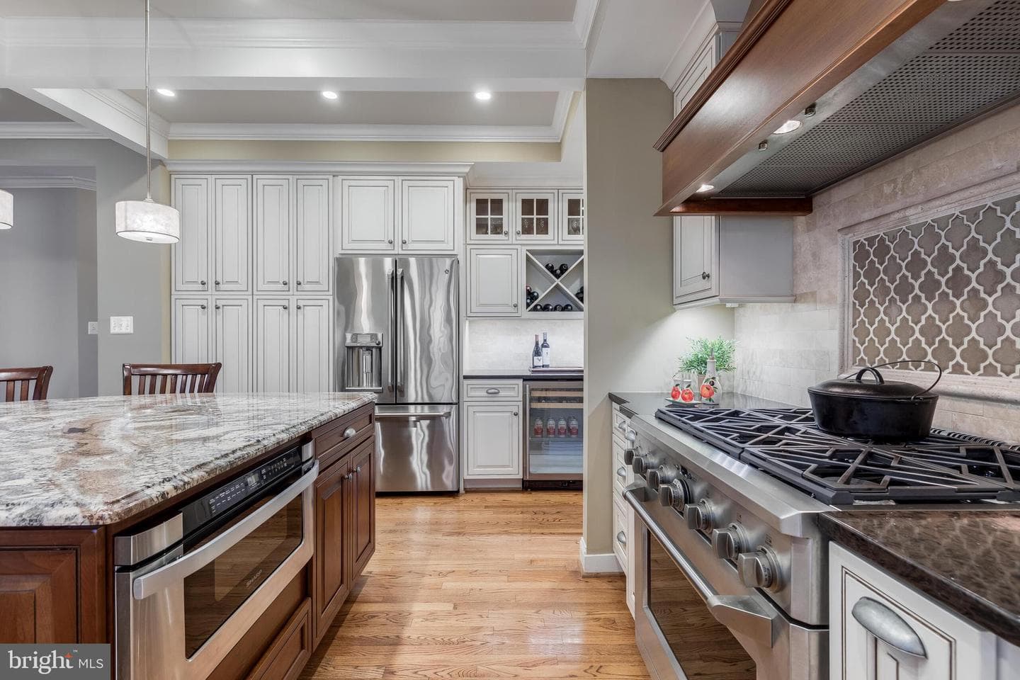 1181 Hawling Place SW photo 9