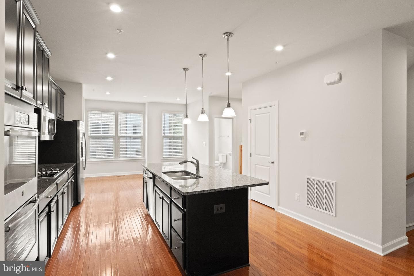 22308 Seabring Terrace photo 12