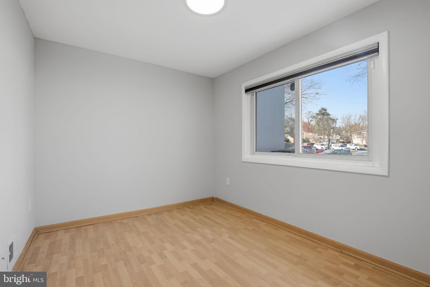 219 Willow Terrace photo 12