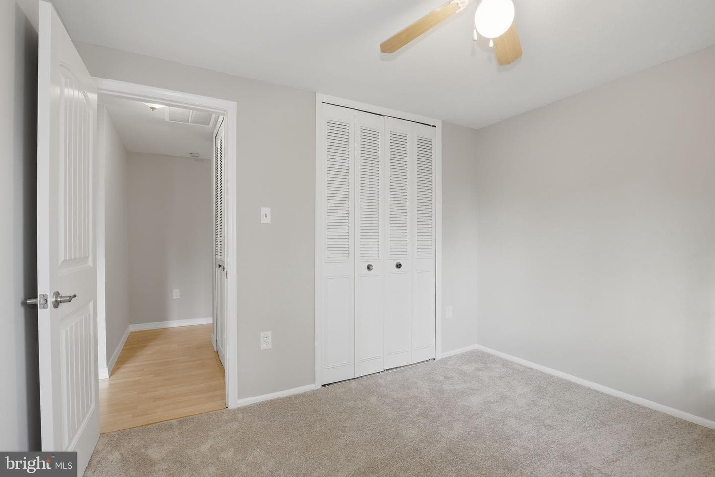 219 Willow Terrace photo 26