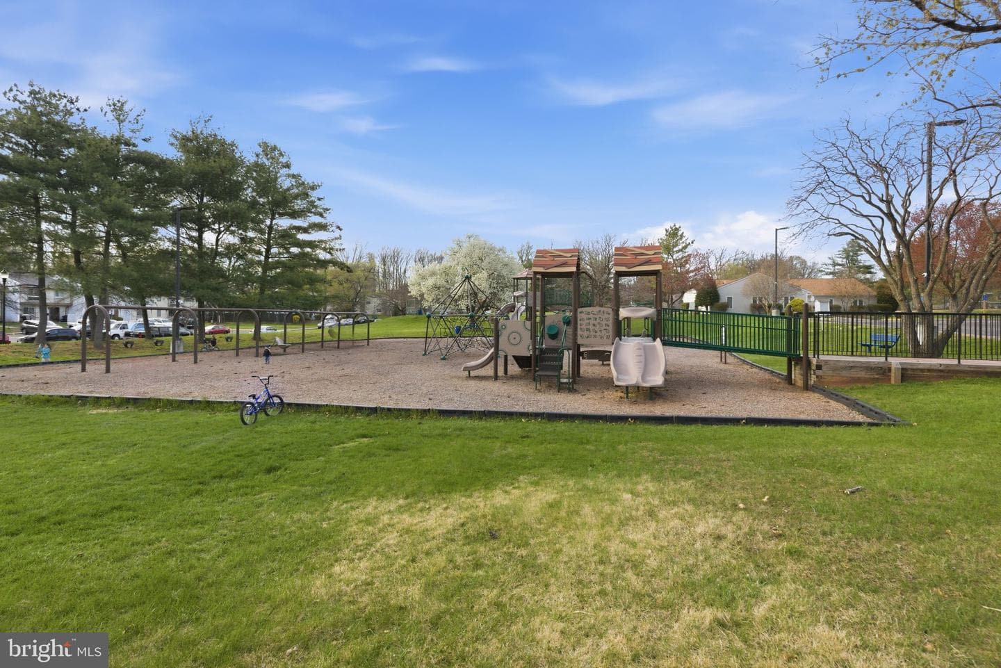 219 Willow Terrace photo 33