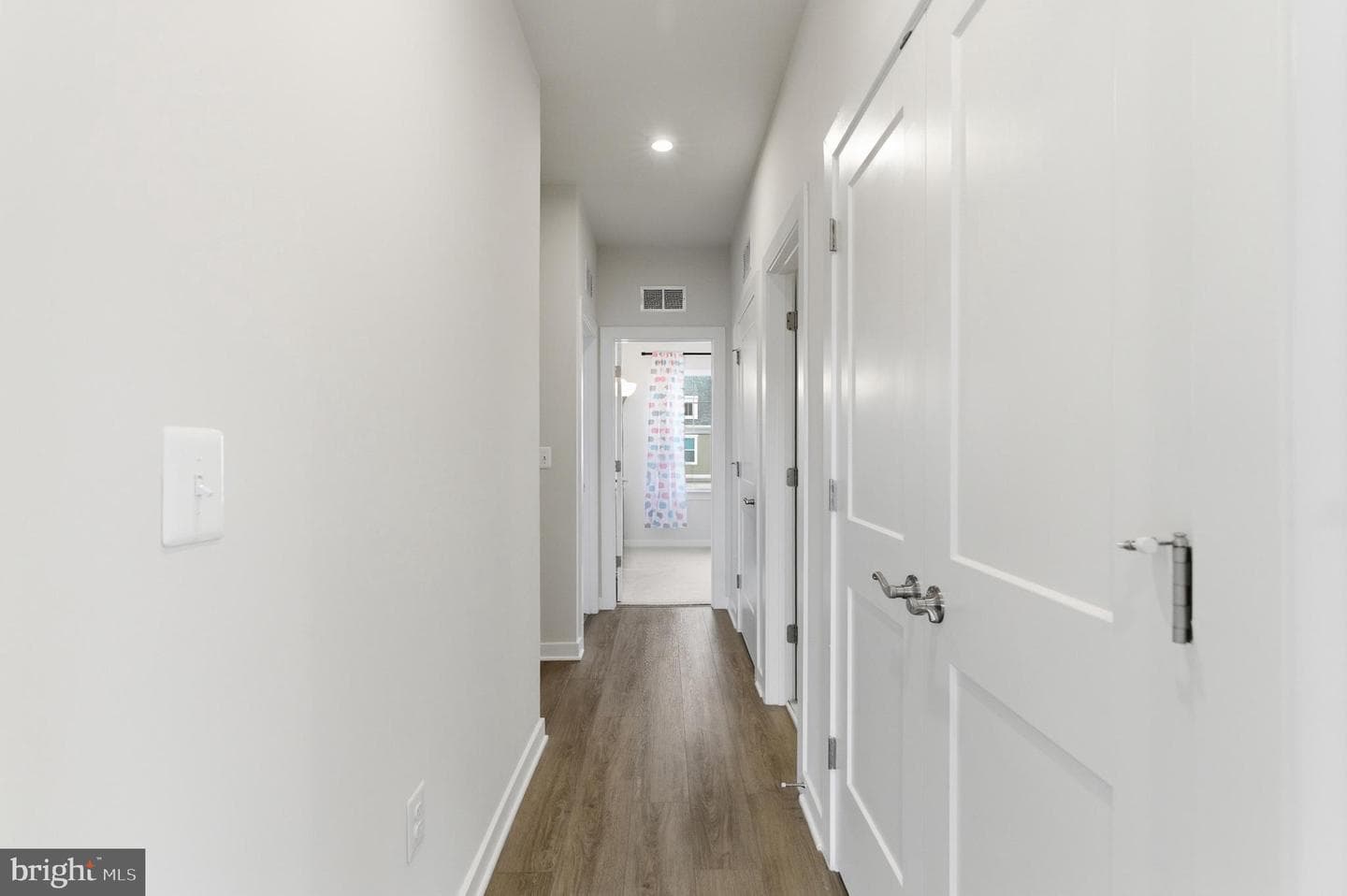 24173 Thurso Square photo 34