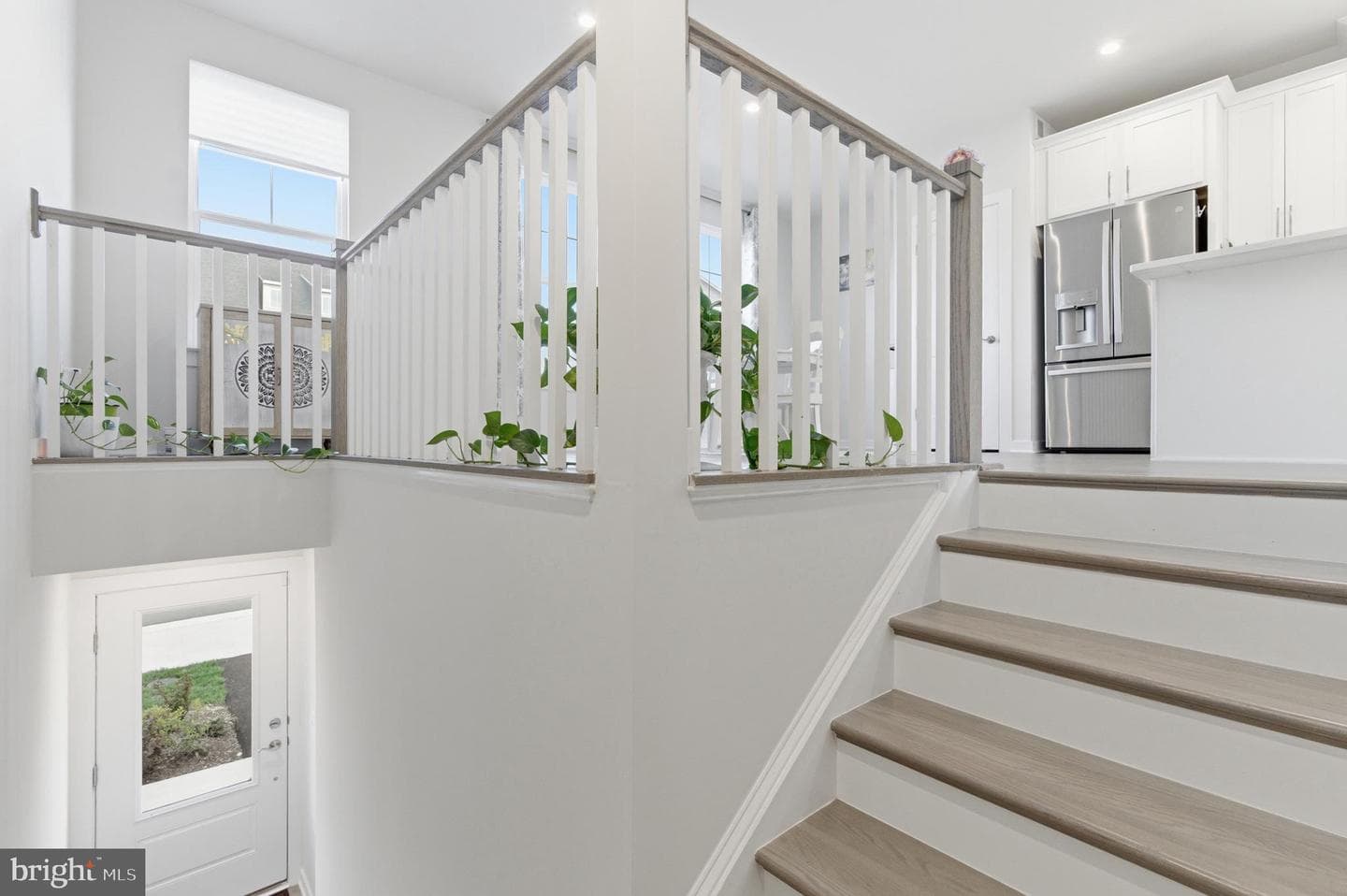 24173 Thurso Square photo 8