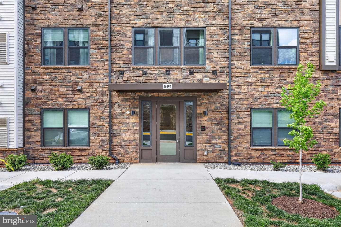 46294 Mount Milstead Terrace #400 photo 4